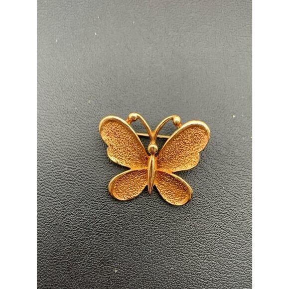 Vintage Sarah Coventry Gold Tone Small Dainty Butterfly Brooch Scatter Pin - Picture 2 of 4